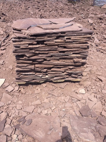 Плитняк лемезит бордовый для цоколя 1,5-2 см купить в Серове