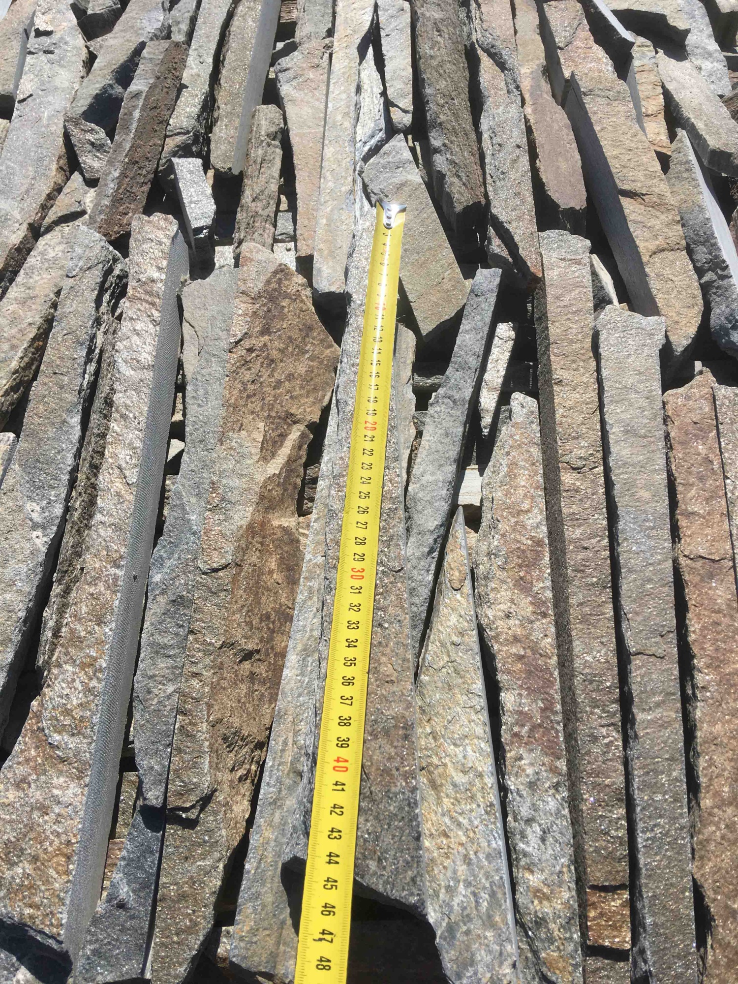 Горбушка златолит мультиколор для облицовки купить в Серове