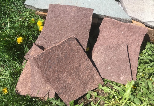 Плитняк лемезит бордовый для цоколя 1,5-2 см купить в Серове