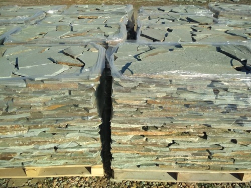 Плитняк златолит зелёный для цоколя, отмостки купить в Серове