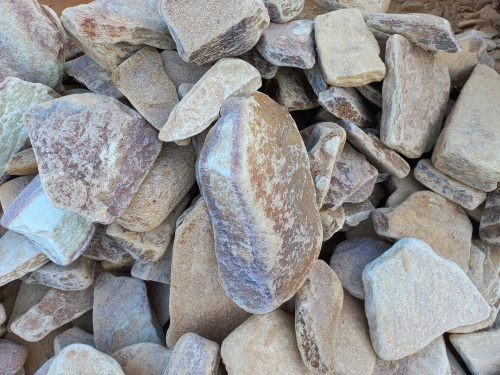 Златолит жёлтый, жёлто-зелёный глыбки и валуны для ланшафтного дизайна купить в Серове