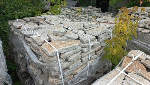 Гранитный плитняк галтованный для парковки купить в Серове