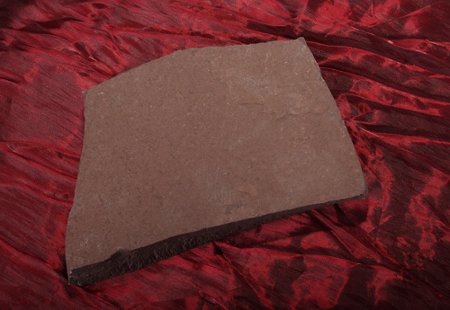 Плитняк лемезит бордовый для цоколя 1,5-2 см купить в Серове